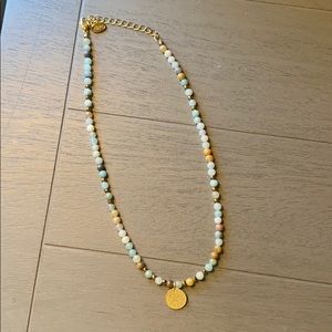 Gold Pendent Short Necklace